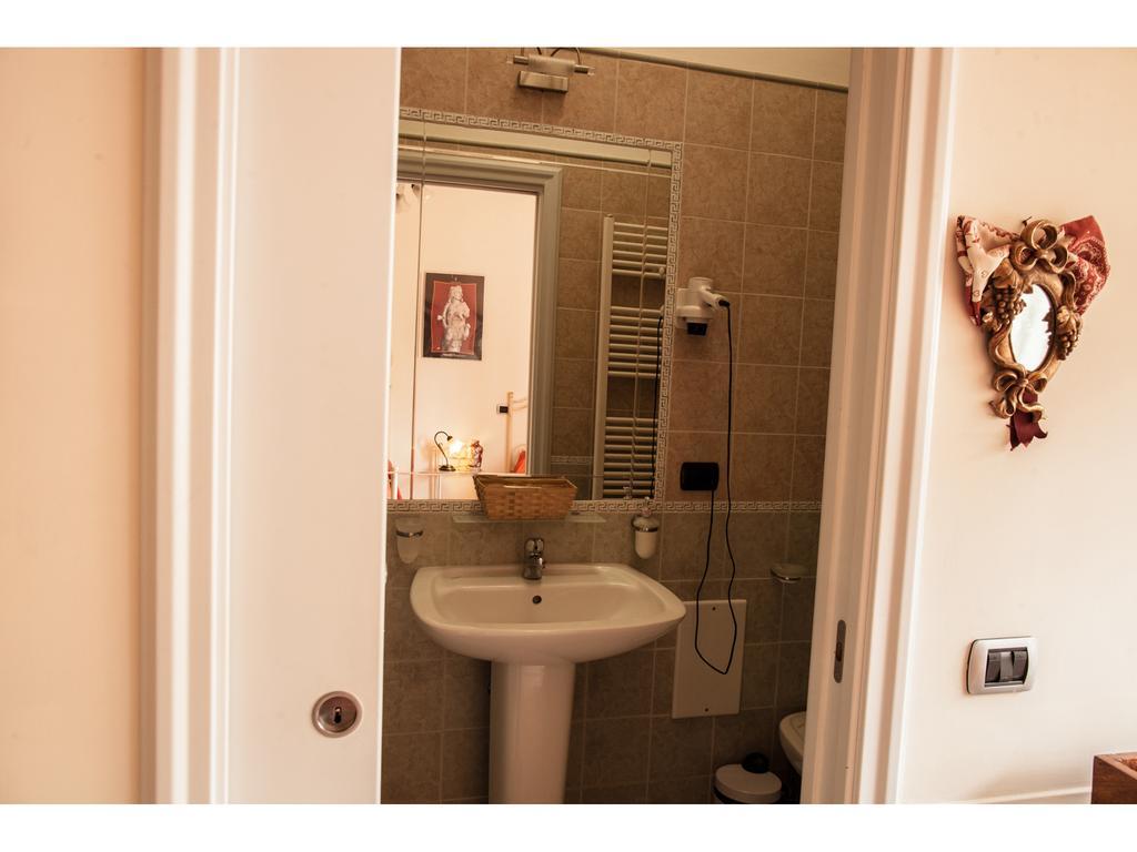 Casa Vacanze Il Gatto Rosso Trecase Habitación foto